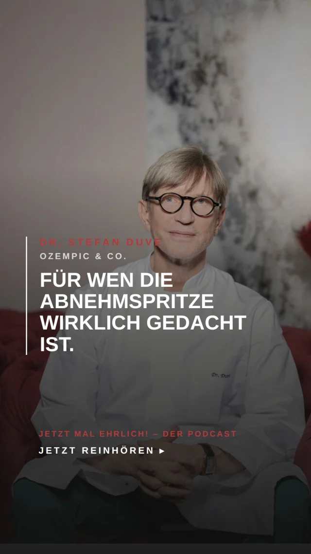 Für wen ist die Abnehmspritze wirklich sinnvoll? Für die, für die sie zugelassen ist: Patienten mit deutlich erhöhter Fettmasse.

Oft Menschen, die seit 20 Jahren alles versucht haben – Diäten, Sport, Programme. Für diese Gruppe ist die Substanzklasse ein echter Fortschritt.

Die ganze Folge „Doctor Duve – Jetzt mal ehrlich!" hörst du auf Spotify – Link in der Bio. 🎧

#Abnehmspritze #Adipositas #DrDuve #JetztMalEhrlich #Gesundheit